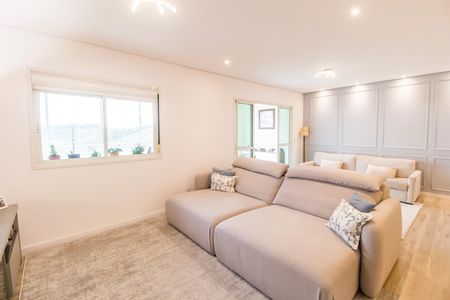 Apartamento à venda com 133m², 3 quartos e 2 vagas Apartamento à venda com 133m², 3 quartos e 2 vagasSala