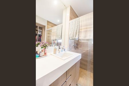 Apartamento à venda com 133m², 3 quartos e 2 vagas Apartamento à venda com 133m², 3 quartos e 2 vagasBanheiro da Suíte
