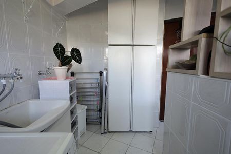 Área de Serviço de apartamento para alugar com 3 quartos, 71m² em Vila Assunção, Santo André