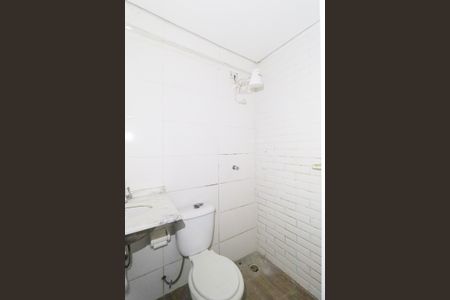 Banheiro de kitnet/studio para alugar com 1 quarto, 24m² em Vila Guilherme, São Paulo