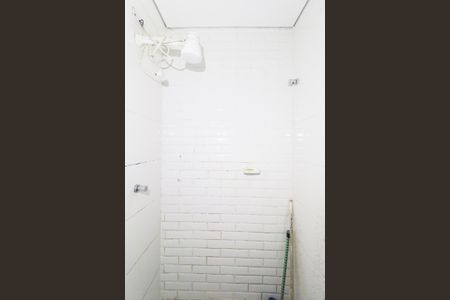 Banheiro de kitnet/studio para alugar com 1 quarto, 24m² em Vila Guilherme, São Paulo