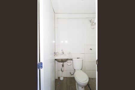 Banheiro de kitnet/studio para alugar com 1 quarto, 24m² em Vila Guilherme, São Paulo