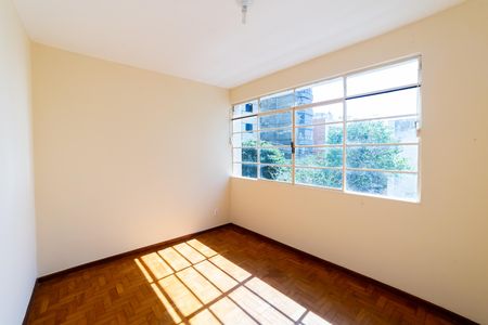 Apartamento para alugar com 127m², 3 quartos e 1 vaga Apartamento para alugar com 127m², 3 quartos e 1 vagaQuarto 2