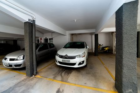 Apartamento para alugar com 127m², 3 quartos e 1 vaga Apartamento para alugar com 127m², 3 quartos e 1 vagaGaragem