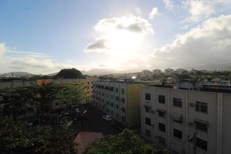 Vista da sala de apartamento à venda com 3 quartos, 86m² em Taquara, Rio de Janeiro
