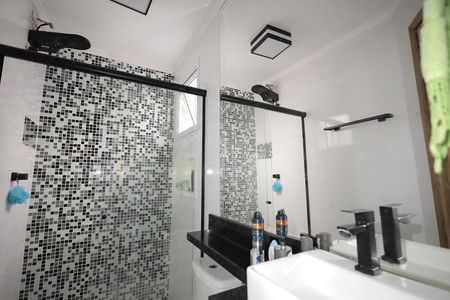 Apartamento à venda com 88m², 2 quartos e 1 vaga Apartamento à venda com 88m², 2 quartos e 1 vagaBanheiro