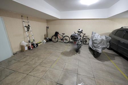 Garagem de apartamento à venda com 2 quartos, 88m² em Jardim Cambui, Santo André