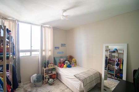 Apartamento à venda com 94m², 3 quartos e 1 vaga Apartamento à venda com 94m², 3 quartos e 1 vagaQUARTO 2