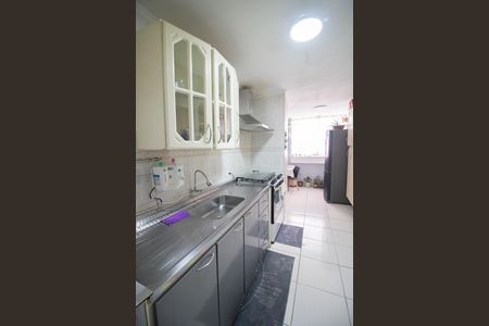 Apartamento à venda com 94m², 3 quartos e 1 vaga Apartamento à venda com 94m², 3 quartos e 1 vagaCOZINHA E ÁREA DE SERVIÇO