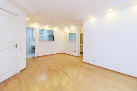 Apartamento à venda com 87m², 3 quartos e 2 vagas Apartamento à venda com 87m², 3 quartos e 2 vagasSala
