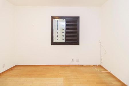 Apartamento à venda com 87m², 3 quartos e 2 vagas Apartamento à venda com 87m², 3 quartos e 2 vagasSuíte