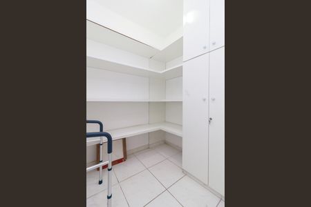 Apartamento à venda com 87m², 3 quartos e 2 vagas Apartamento à venda com 87m², 3 quartos e 2 vagasÁrea de Serviço