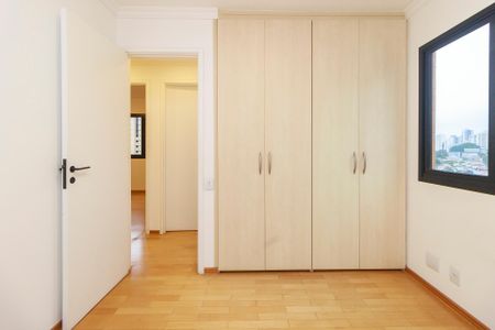 Apartamento à venda com 87m², 3 quartos e 2 vagas Apartamento à venda com 87m², 3 quartos e 2 vagasQuarto 2