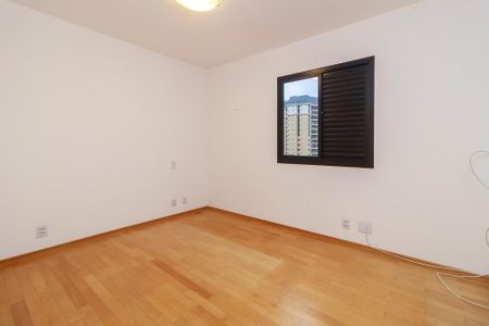 Apartamento à venda com 87m², 3 quartos e 2 vagas Apartamento à venda com 87m², 3 quartos e 2 vagasSuíte