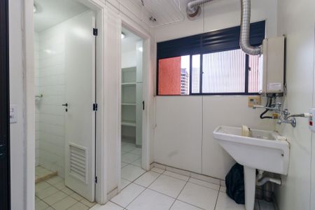 Apartamento à venda com 87m², 3 quartos e 2 vagas Apartamento à venda com 87m², 3 quartos e 2 vagasÁrea de Serviço