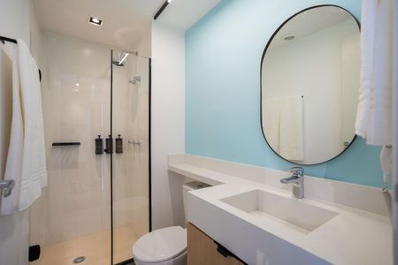 Banheiro de apartamento à venda com 2 quartos, 36m² em Moema, São Paulo