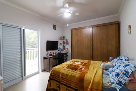 Casa para alugar com 256m², 4 quartos e 3 vagas