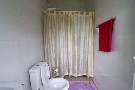 Casa para alugar com 256m², 4 quartos e 3 vagas