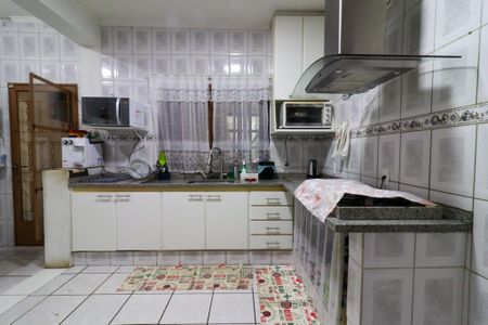 Casa para alugar com 256m², 4 quartos e 3 vagas