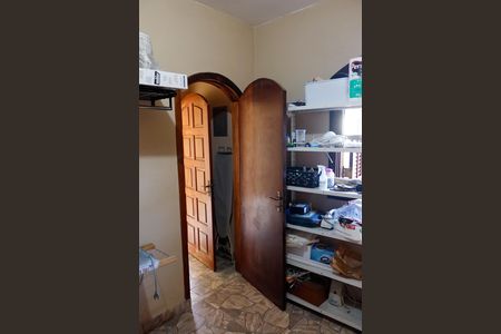 Casa à venda com 197m², 5 quartos e 3 vagas Casa à venda com 197m², 5 quartos e 3 vagasQuarto 5 - Suíte