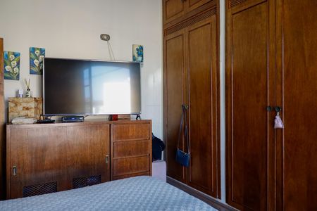 Casa à venda com 197m², 5 quartos e 3 vagas Casa à venda com 197m², 5 quartos e 3 vagasQuarto 2