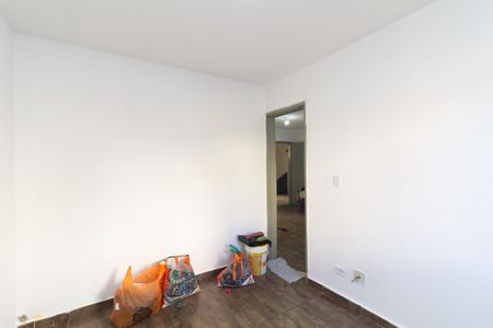 Quarto 2 de apartamento para alugar com 2 quartos, 43m² em Jardim Laura, Ferraz de Vasconcelos
