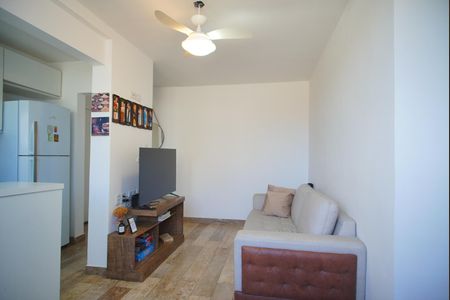Sala de apartamento para alugar com 2 quartos, 80m² em Sarandi, Porto Alegre