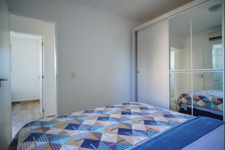 Suíte de apartamento para alugar com 2 quartos, 80m² em Sarandi, Porto Alegre