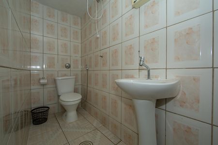 Casa para alugar com 248m², 3 quartos e 1 vaga Casa para alugar com 248m², 3 quartos e 1 vagaBANHEIRO2