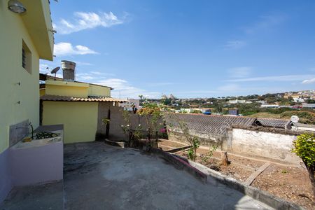 Casa para alugar com 248m², 3 quartos e 1 vaga Casa para alugar com 248m², 3 quartos e 1 vagaQUINTAL