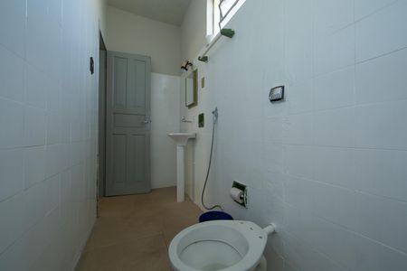 Casa para alugar com 248m², 3 quartos e 1 vaga Casa para alugar com 248m², 3 quartos e 1 vagaBANHEIRO1