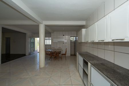 Casa para alugar com 248m², 3 quartos e 1 vaga Casa para alugar com 248m², 3 quartos e 1 vagaCOZINHA