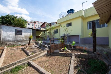 Casa para alugar com 248m², 3 quartos e 1 vaga Casa para alugar com 248m², 3 quartos e 1 vagaQUINTAL