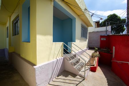 Casa para alugar com 248m², 3 quartos e 1 vaga Casa para alugar com 248m², 3 quartos e 1 vagaFACHADA