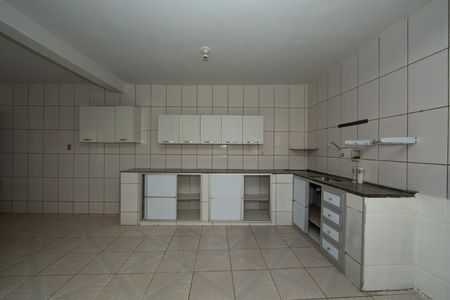 Casa para alugar com 248m², 3 quartos e 1 vaga Casa para alugar com 248m², 3 quartos e 1 vagaCOZINHA
