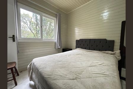 Quarto 1 de apartamento para alugar com 2 quartos, 40m² em Alto Ribeirão Leste, Florianópolis