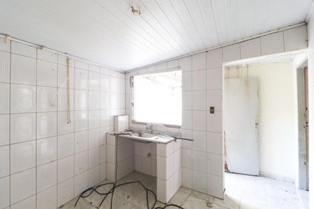 Casa à venda com 224m², 2 quartos e 2 vagas Casa à venda com 224m², 2 quartos e 2 vagasCozinha