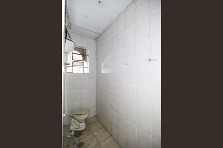 Casa à venda com 224m², 2 quartos e 2 vagas Casa à venda com 224m², 2 quartos e 2 vagasBanheiro