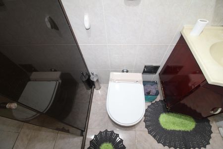 Banheiro de apartamento à venda com 2 quartos, 54m² em Vila Bandeirantes, São Paulo