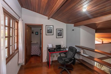 Escritório  de casa à venda com 3 quartos, 270m² em Vila Miranda, Sumaré