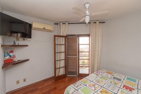 Casa à venda com 270m², 3 quartos e 3 vagas Casa à venda com 270m², 3 quartos e 3 vagasSuite 2