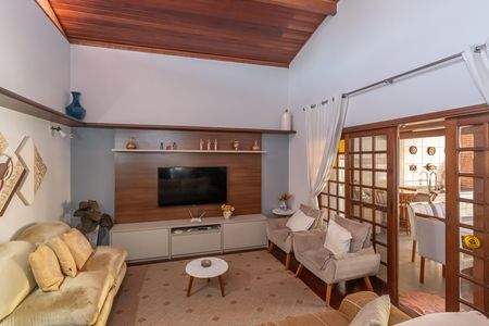 Casa à venda com 270m², 3 quartos e 3 vagas Casa à venda com 270m², 3 quartos e 3 vagasSala de Estar