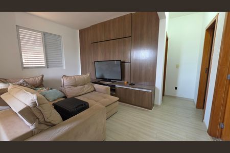 Casa de condomínio para alugar com 250m², 3 quartos e 4 vagas Casa de condomínio para alugar com 250m², 3 quartos e 4 vagasSala de tv