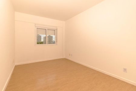 Quarto de apartamento para alugar com 1 quarto, 50m² em Passo d’Areia, Porto Alegre
