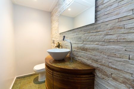 Apartamento à venda com 168m², 2 quartos e 3 vagas Apartamento à venda com 168m², 2 quartos e 3 vagasLavabo