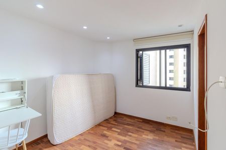 Apartamento à venda com 168m², 2 quartos e 3 vagas Apartamento à venda com 168m², 2 quartos e 3 vagasQuarto