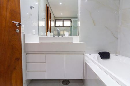 Apartamento à venda com 168m², 2 quartos e 3 vagas Apartamento à venda com 168m², 2 quartos e 3 vagasBanheiro