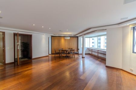 Apartamento à venda com 168m², 2 quartos e 3 vagas Apartamento à venda com 168m², 2 quartos e 3 vagasSala