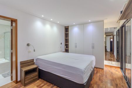 Apartamento à venda com 168m², 2 quartos e 3 vagas Apartamento à venda com 168m², 2 quartos e 3 vagasQuarto