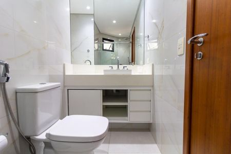 Apartamento à venda com 168m², 2 quartos e 3 vagas Apartamento à venda com 168m², 2 quartos e 3 vagasBanheiro